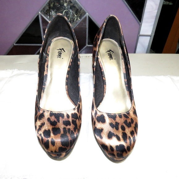 Fioni Leopard Heels 6.5 - Picture 1 of 5